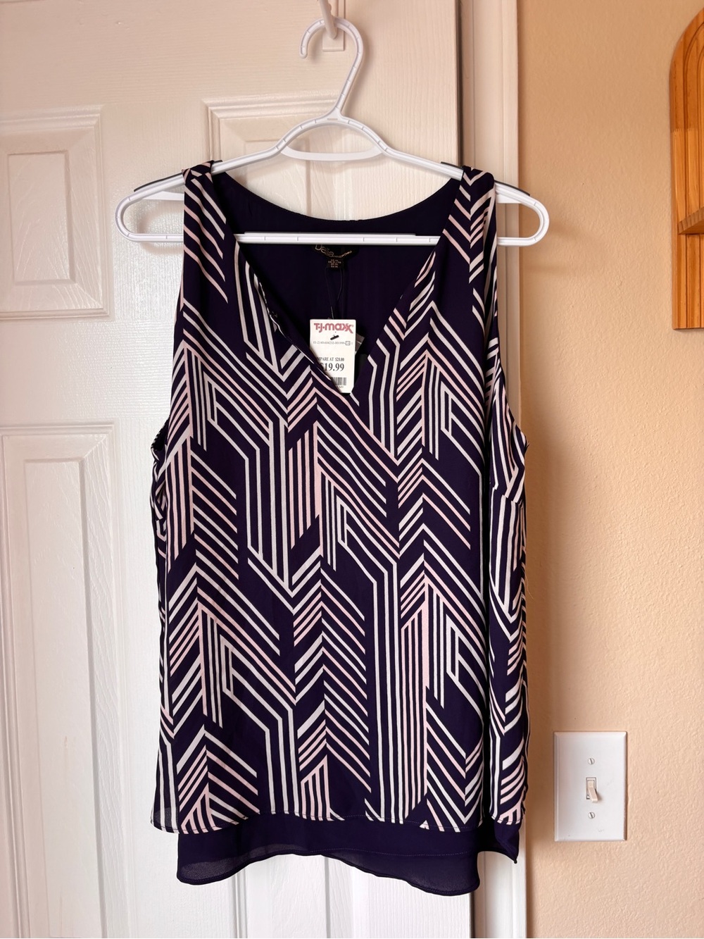 Geometric Print Sleeveless Camisole - Navy & Cream